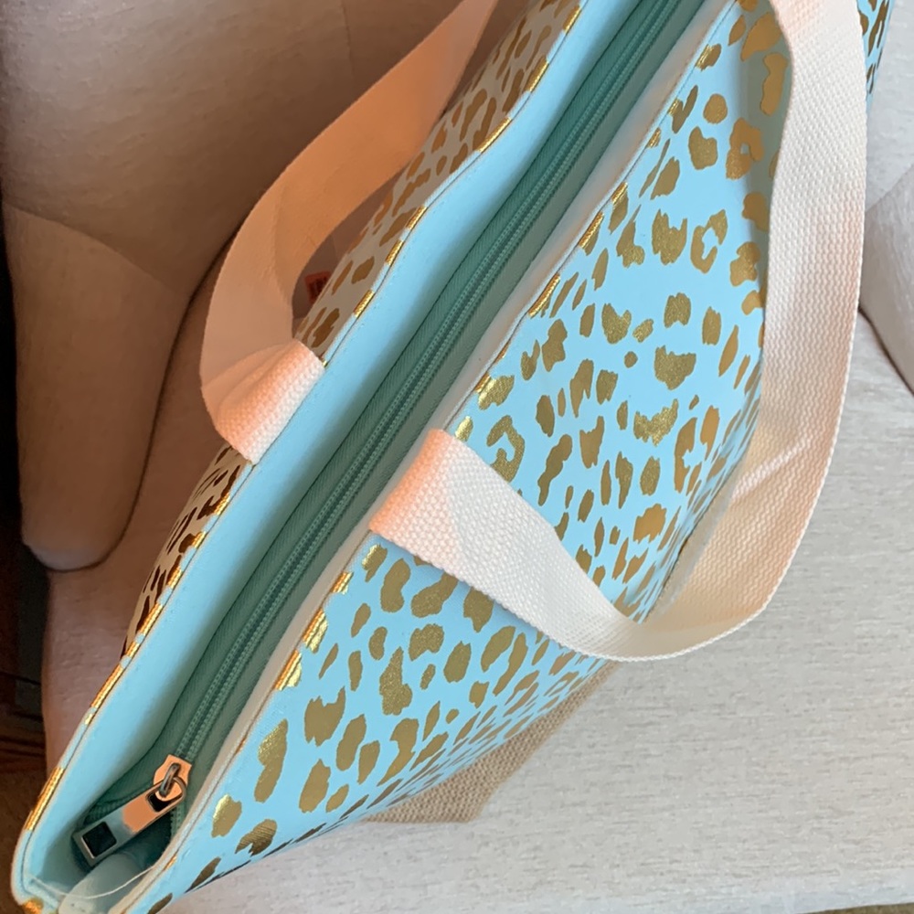 Cheetah Print Teal and Gold Burlap Tote new without tags - Picture 3 of 5